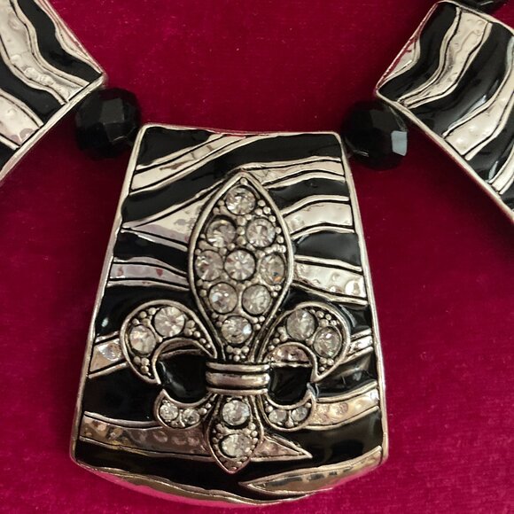 Zebra/Fleur-D-Lis Necklace Set ! - Picture 2 of 3